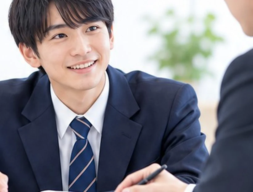 個別授業で学ぶ高校生